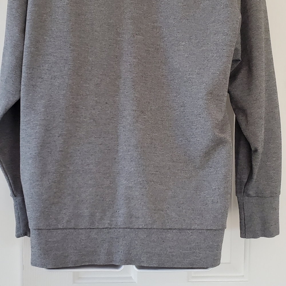Banana Republic Shirt/sweatshirt - Picture 2 of 4